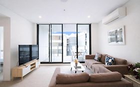 Spacious Cozy2Br@Close To Olympicpark Free Carpark
